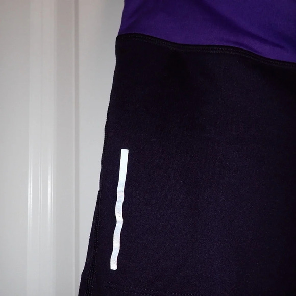 Nike Dri-Fit Women's Purple Reflective Running Shorts size L - Picture 4 of 12